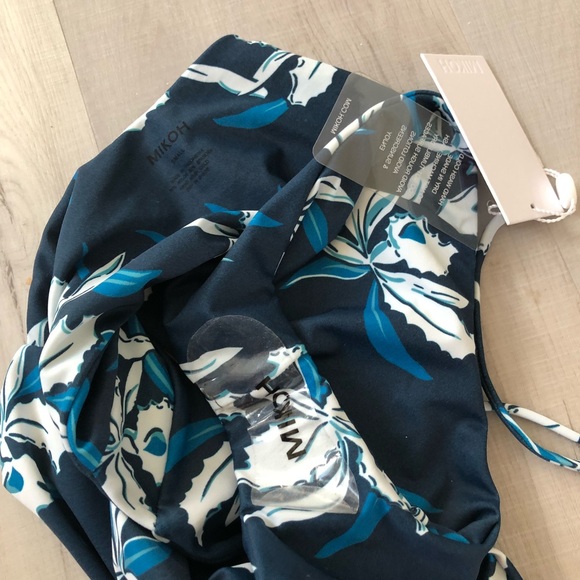 NWOT Mikoh Hinano High Cut Blue Tropical Floral Scoop Back w Deep Front Plunge - Picture 4 of 4
